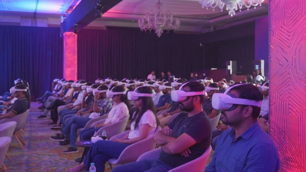 virtual reality devices.jpg